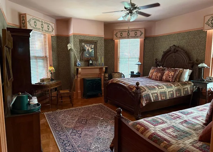 Amherst Inn, United States