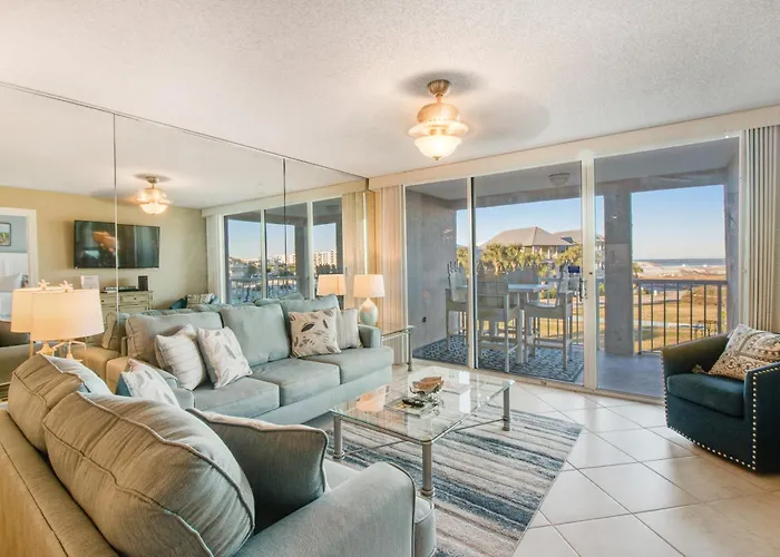 Magnolia House At Pointe 203