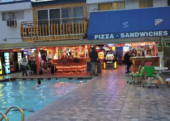 Backpackers Paradise