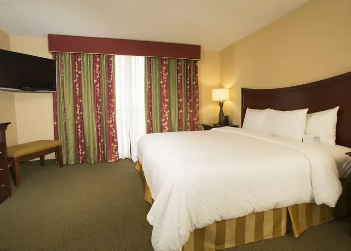 Embassy Suites - Park Central Area