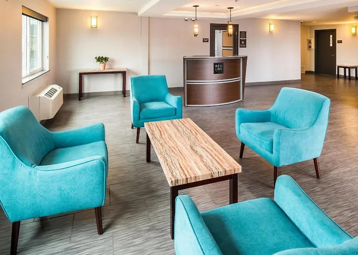 Red Lion And Suites