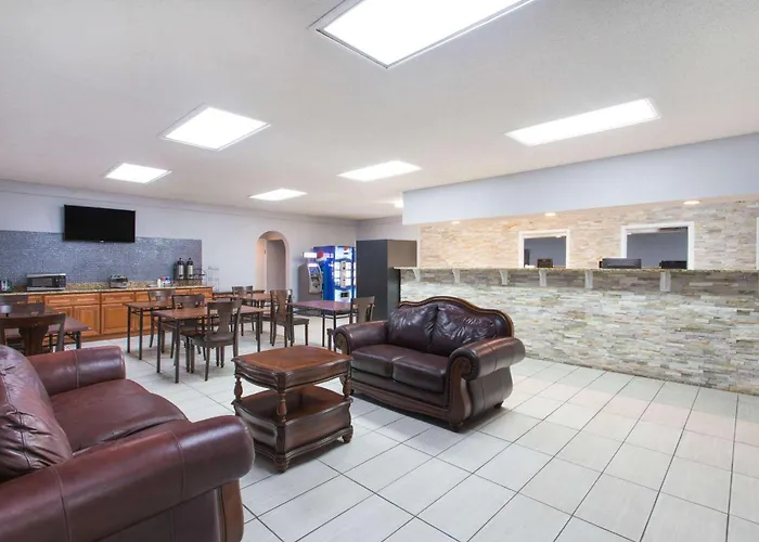 Knights Inn - Plant City, United States