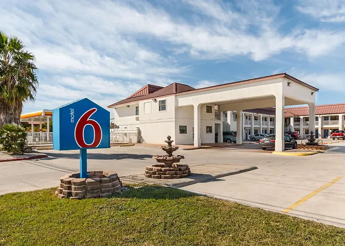 Motel 6-, Tx - North