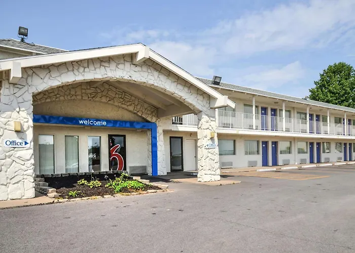 Motel 6-, Mo