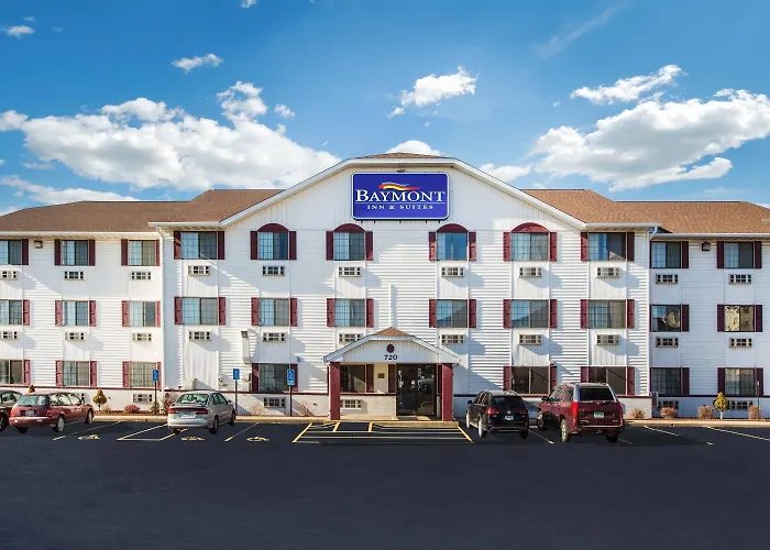 Baymont By Wyndham Cedar Rapids