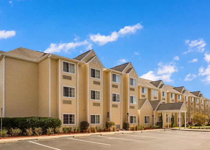 Microtel Inn & Suites