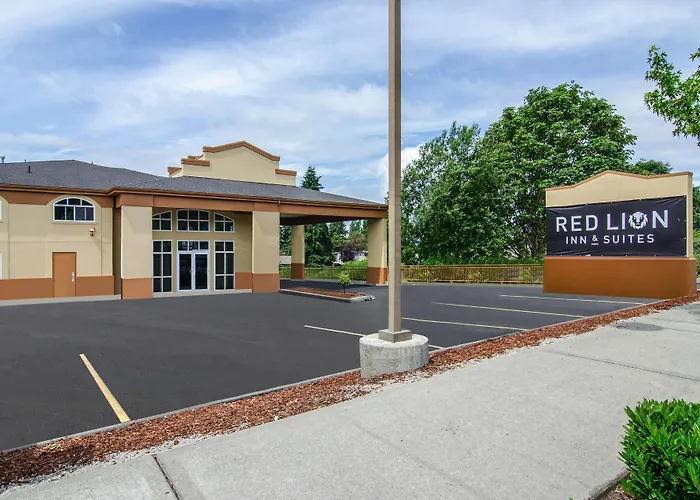 Red Lion Inn & Suites Des Moines