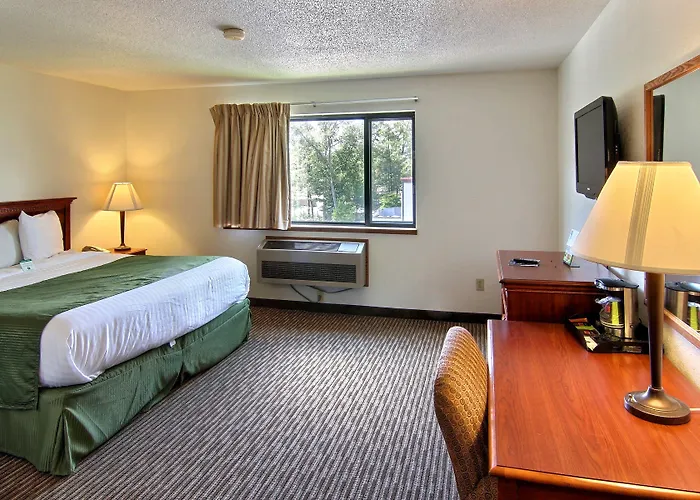 Days Inn & Suites By Wyndham