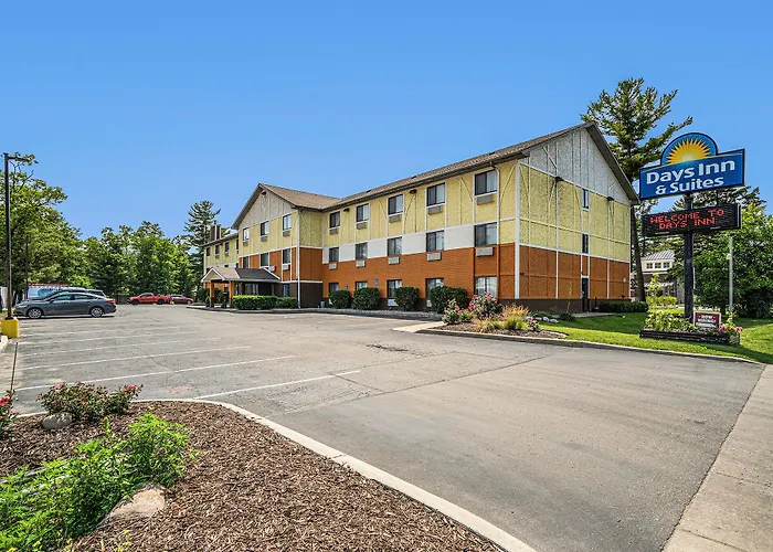Days Inn & Suites By Wyndham
