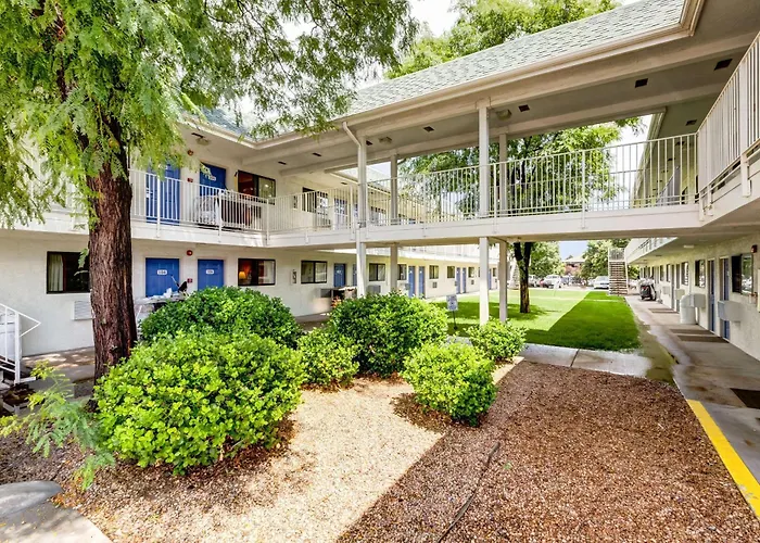 Motel 6-, Co - West - Denver North