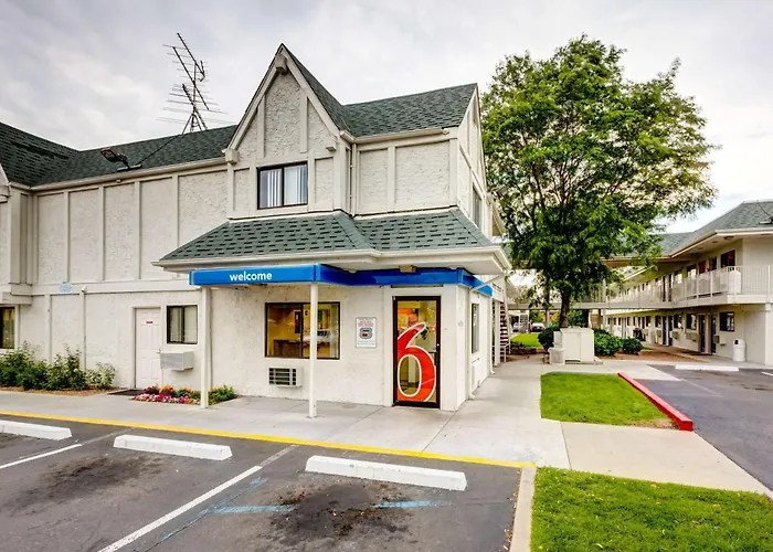 Motel 6-, Co - West - Denver North