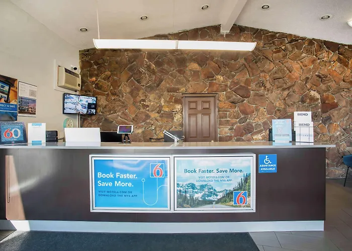 Motel 6-, Or