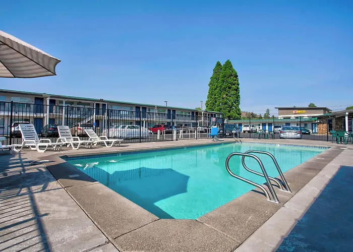 Motel 6-, Or