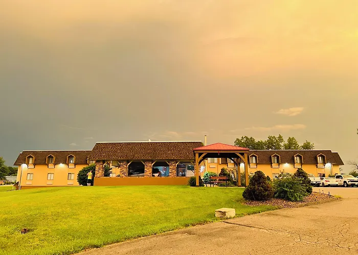 Hometown Inn And Suites