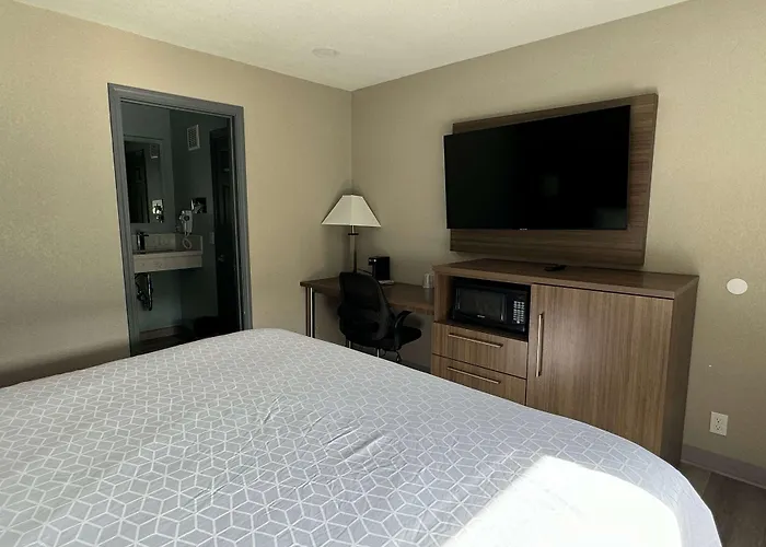 Baymont By Wyndham Coalinga Villa, United States