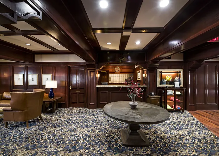 Poste Montane Lodge By East West Beaver Creek, United States