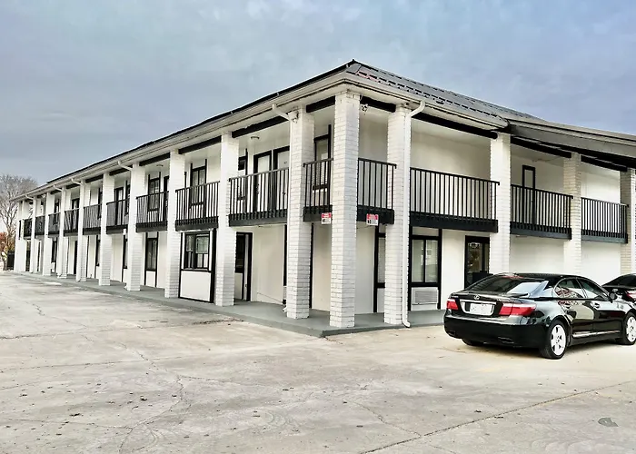 Travelodge By Wyndham Tulsa