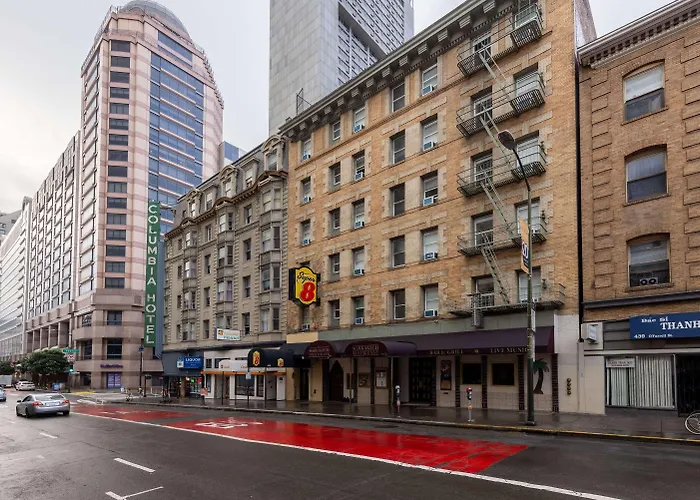 Super 8 By Wyndham /Union Square Area