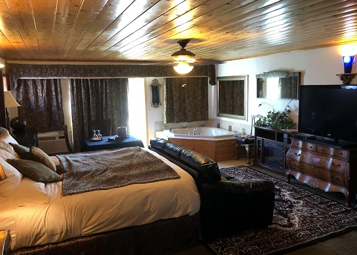 Echo Canyon Spa Resort (Adults Only) Sulphur, United States