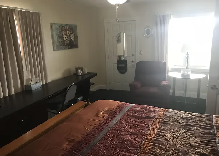 Longhouse Lodge Motel Watkins Glen, United States