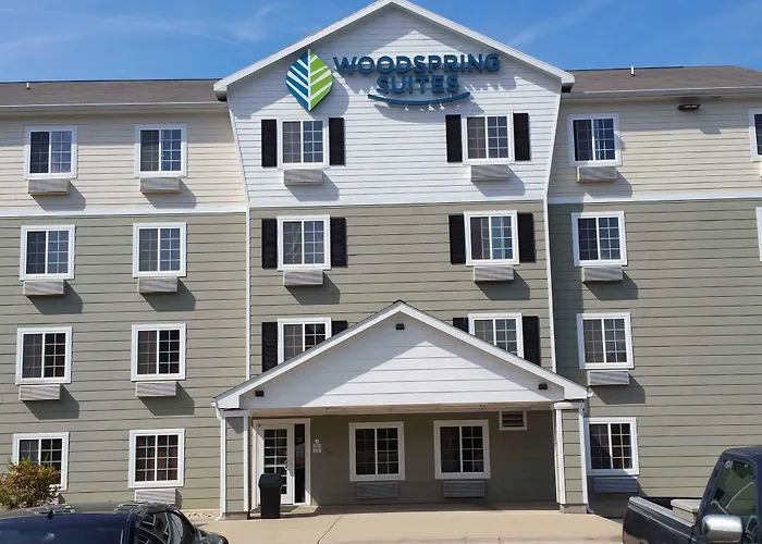 Woodspring Suites | Airport I-526