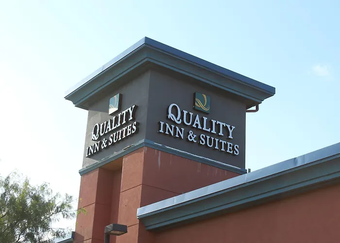 Quality Inn & Suites At The Outlets -Weslaco