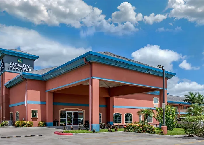 Quality Inn & Suites At The Outlets -Weslaco