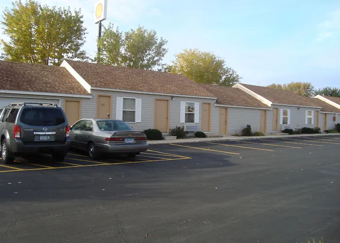 Rodeway Inn & Suites Austin I-90, United States