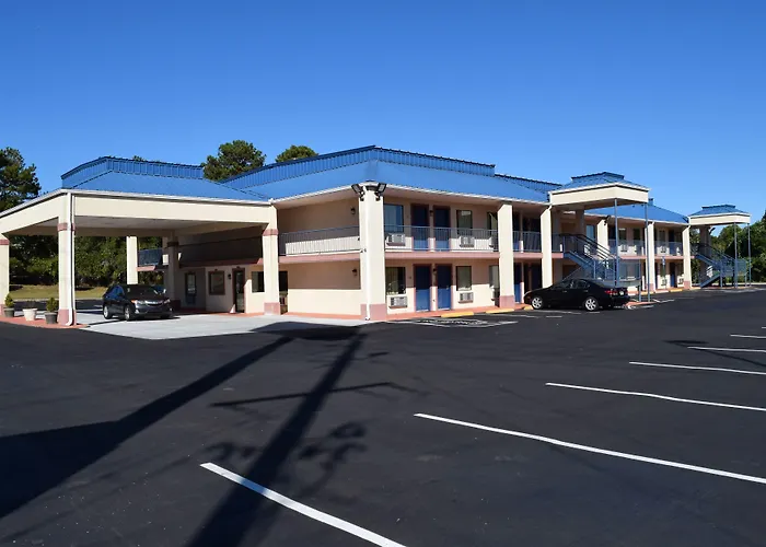 Royal Inn & Suites