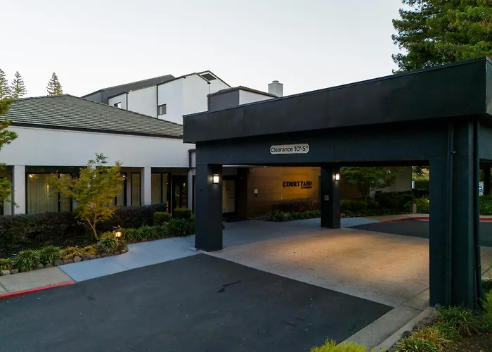 Courtyard Airport Natomas