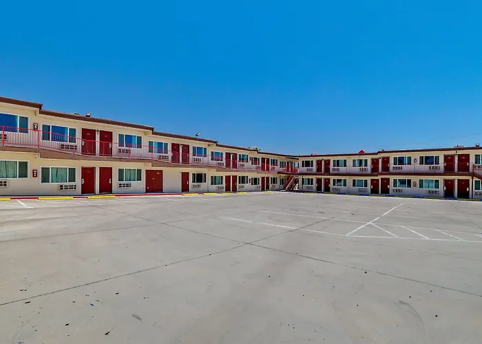 Red Roof Inn Needles, USA