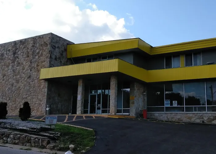 Arrowhead Inn