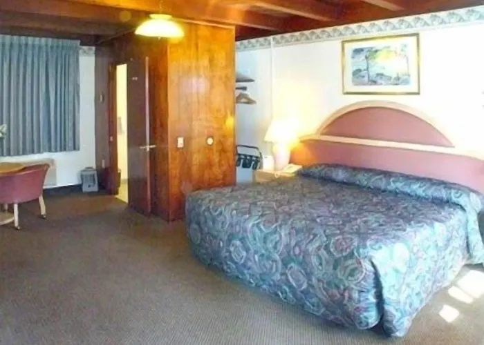 Oaks Inn