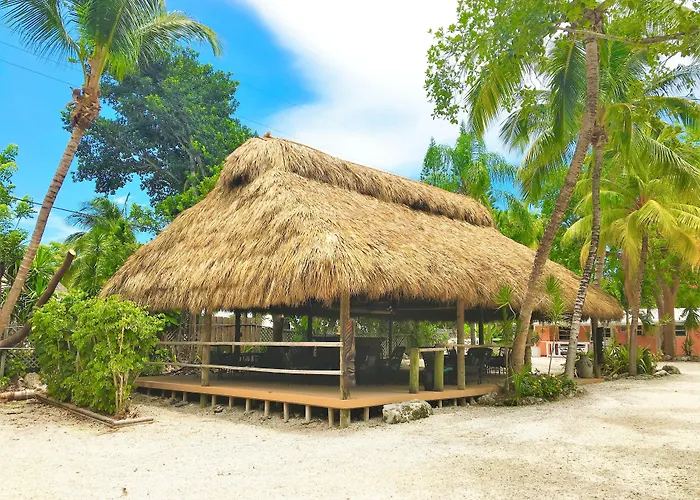 Pelican Key Largo Cottages