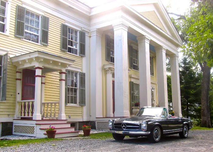 Oakcliff Bed And Breakfast Halfmoon, United States