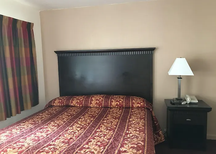 Townhouse Motel