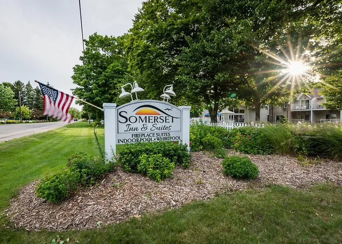 Somerset Inn & Suites