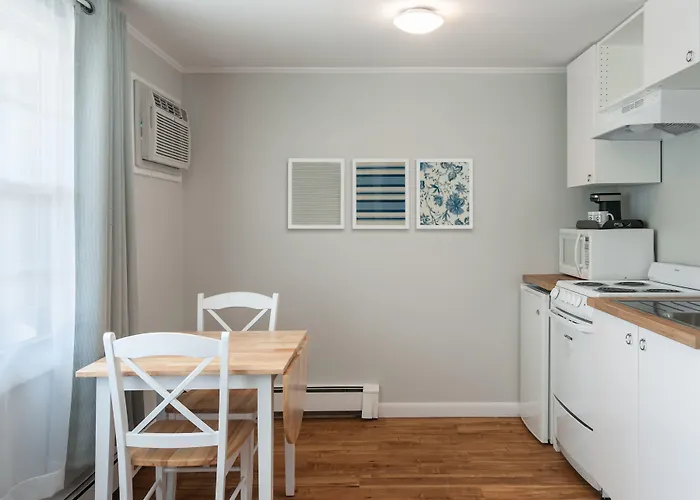 Kittery Inn & Suites, United States