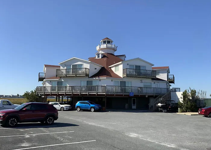Lighthouse Club Hotel