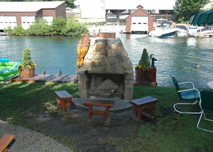 Channel Waterfront Cottages