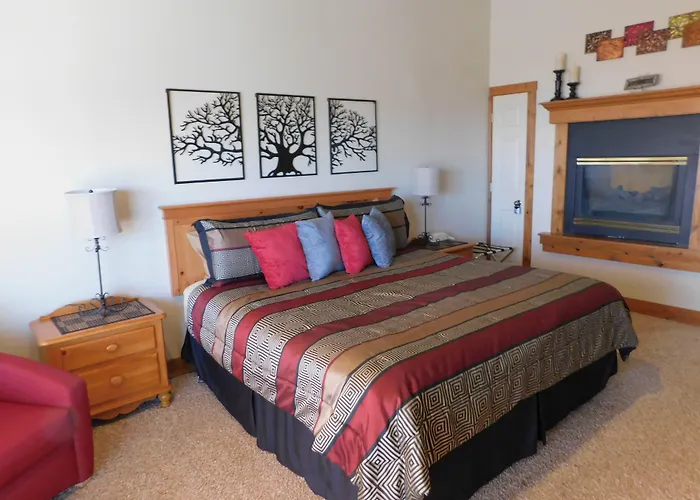 Longhollow Point Inn Studio 1321