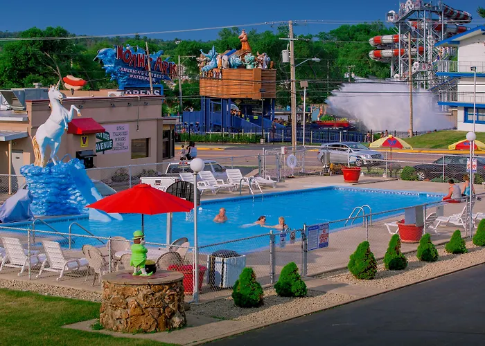 Shamrock Motel Resort & Suites