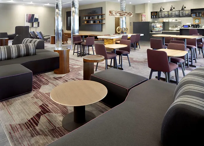 Courtyard By Marriott Houston Intercontinental Airport