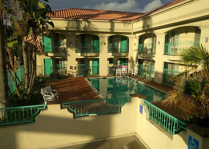 Lyfe Inn & Suites By Aga - Lax Airport