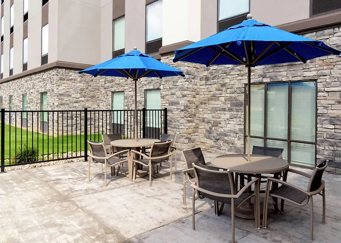 Hampton Inn & Suites Dayton