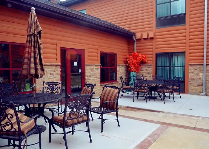 Fort Rapids Indoor Waterpark Resort