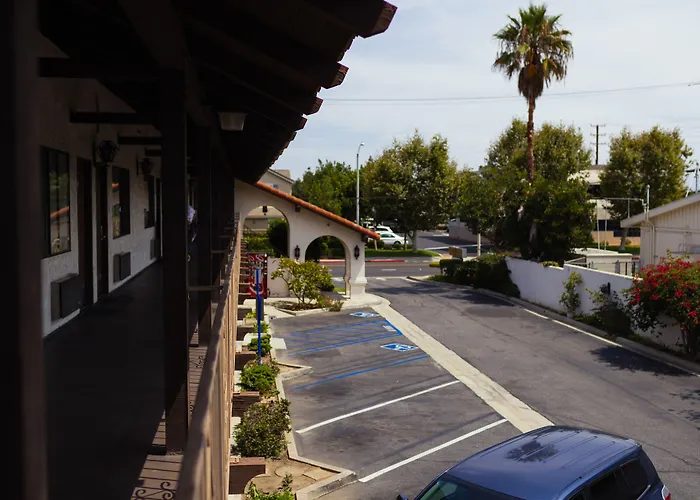 Cozy Inn Costa Mesa, United States