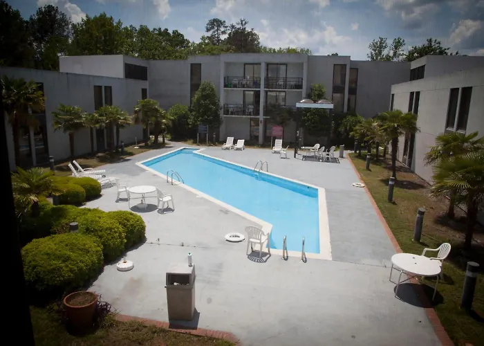 Red Carpet Inn-Macon