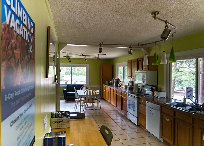Estes Park Adventure Hostel