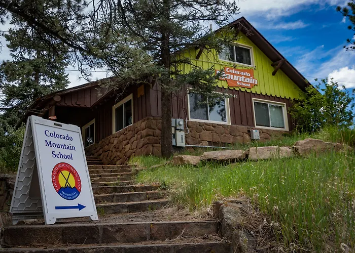 Estes Park Adventure Hostel